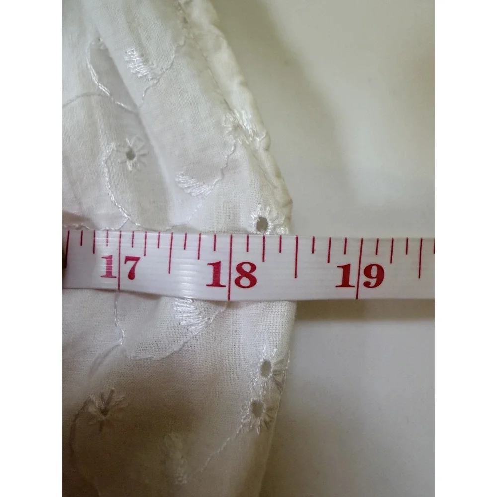 Vintage White Eyelet Lace Sleeveless Top Cottagecore Button Up Cowgirl Small